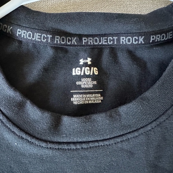 Under armour shirt - Picture 2 of 3